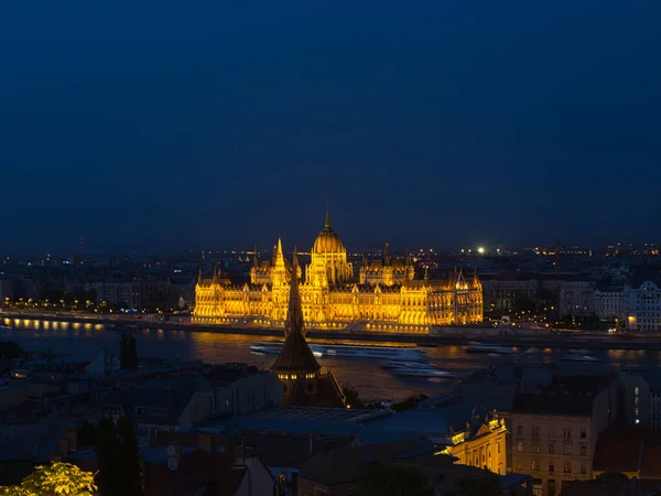 Macaristan Parlamento Binası Budapeşte Parlamentosu Olarak Bilinir Balıkçı Kalesi Nden — Stok fotoğraf
