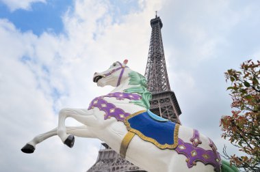 Paris Simgesel Yapı