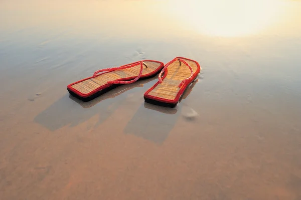 Sandalias de playa —  Fotos de Stock