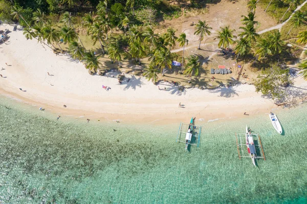Pinagbuyutan Adası 'ndaki Ipil Sahili, El Nido, Palawan, Filipinler.