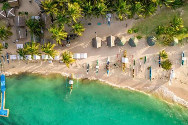 Daku Adası, Siargao Filipinlerinin insansız hava aracı görüntüsü.