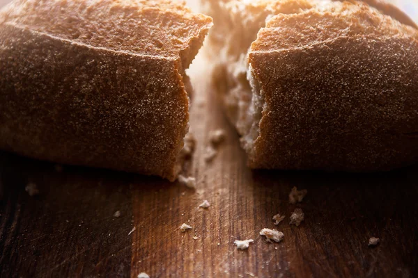 Bread on the wood — Stock Photo, Image