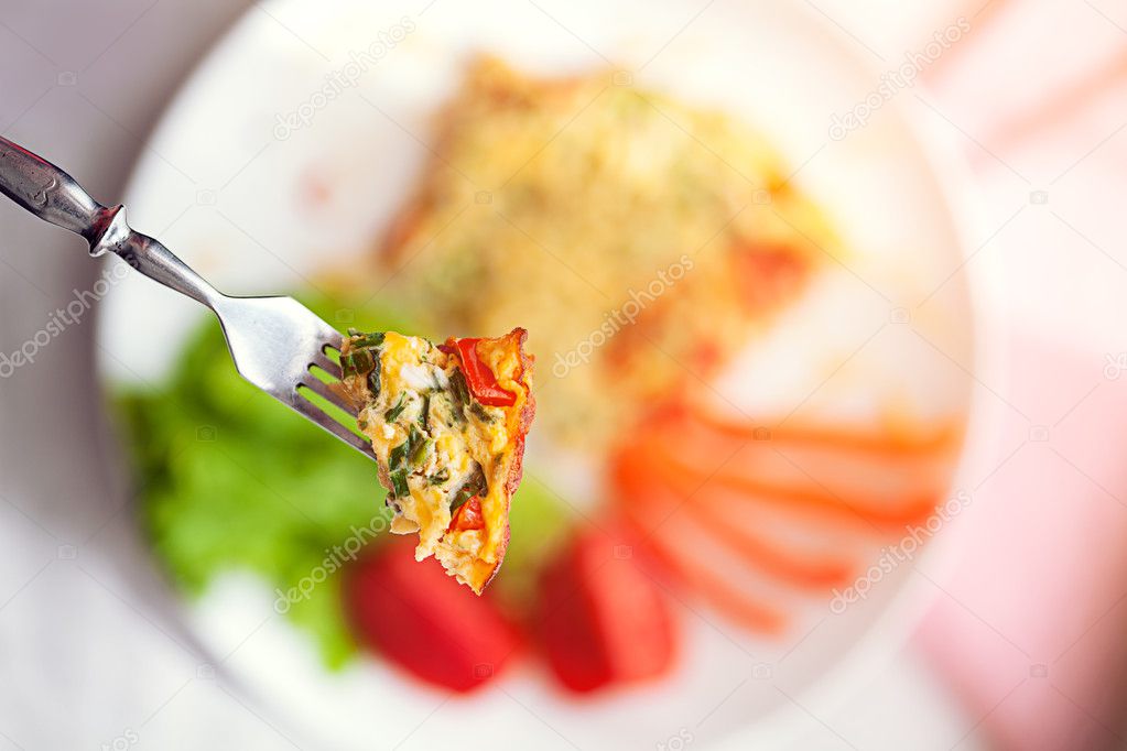 Omelette with vegetable salad