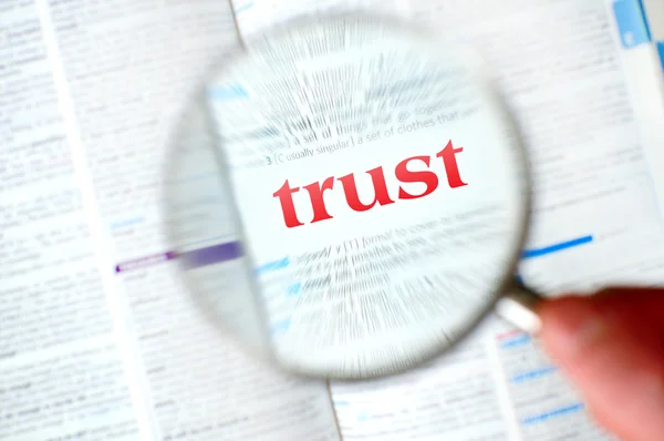 Magnifying trust word — Stock Photo, Image