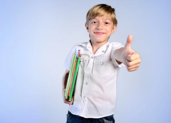 Junge stimmt zu — Stockfoto