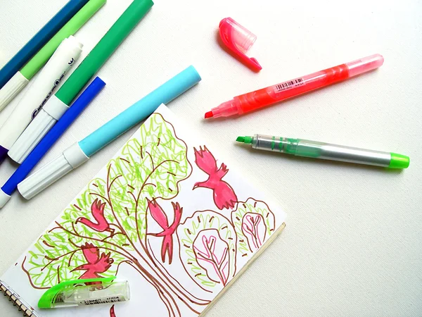 Sketch and colored markers. — Stock Photo, Image