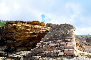 taş merdivenle