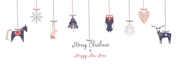 Halk tarzı oyuncaklarla Noel seti. Noel oyuncakları at, geyik, kar tanesi, ağaç, kalp, baykuş. Afiş, arkaplan, kağıda basma unsurları. El çizimi vektör illüstrasyonu.