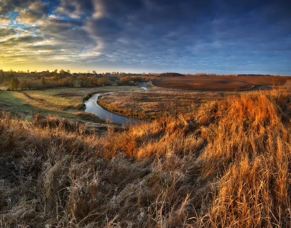 Jesienna Natura Krajobraz Wschodu Słońca Nad Rzeką Jesienią Rano Charakter — Zdjęcie stockowe