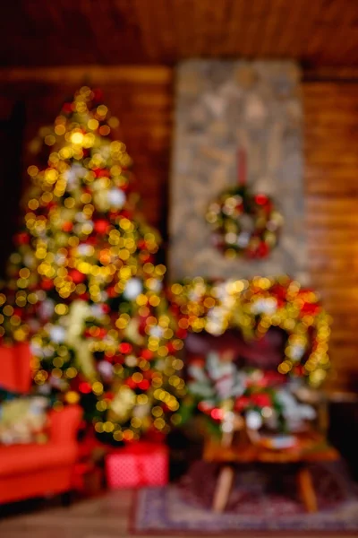 Eltorzult Kép Piros Arany Díszek Egy Karácsonyfán Egy Szobában Egy — Stock Fotó