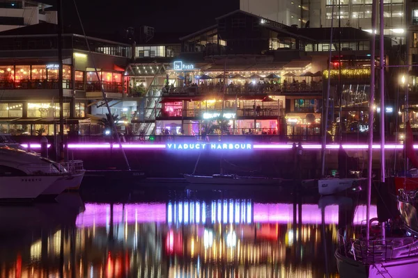 Viaduct Harbour Auckland New Zealand Night Colorfully Lit Bars Restaurants — Stockfoto