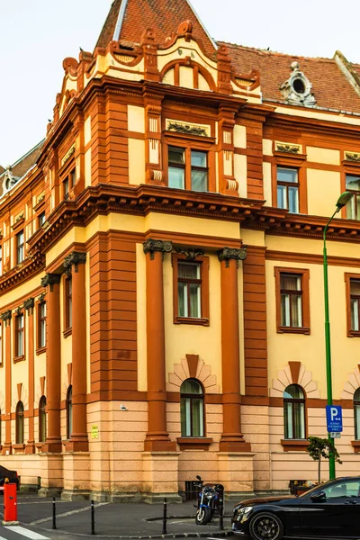 Vista Edifício Fachada Palácio Justiça Que Abriga Atualmente Prefeitura Brasov — Fotografia de Stock