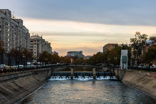 Oude Nieuwe Gebouwen Van Boekarest Hoofdstad Van Roemenië 2021 — Stockfoto