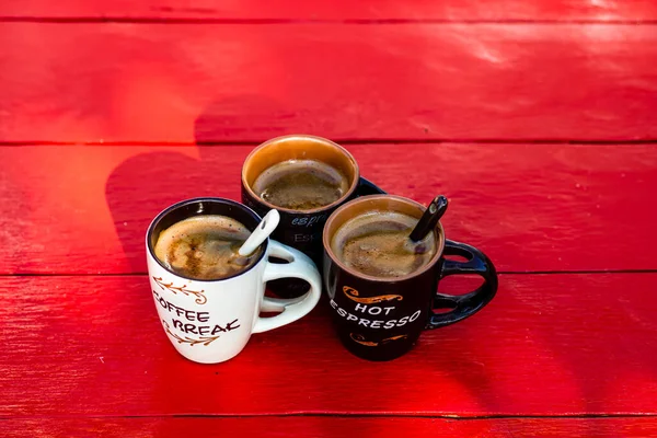 Tasse Frisch Gemachter Kaffee Auf Holzgrund — Stockfoto