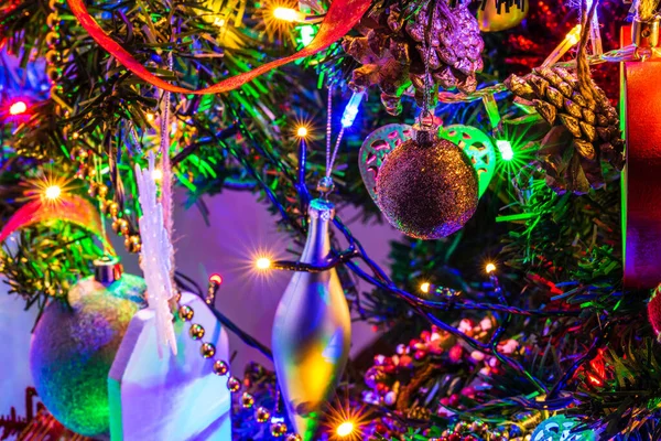 Kerstversiering Kerstboom Met Kerstverlichting — Stockfoto