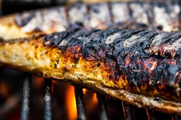 Gegrilde Vis Houtskoolgrill Barbecue Voor Verse Vis — Stockfoto