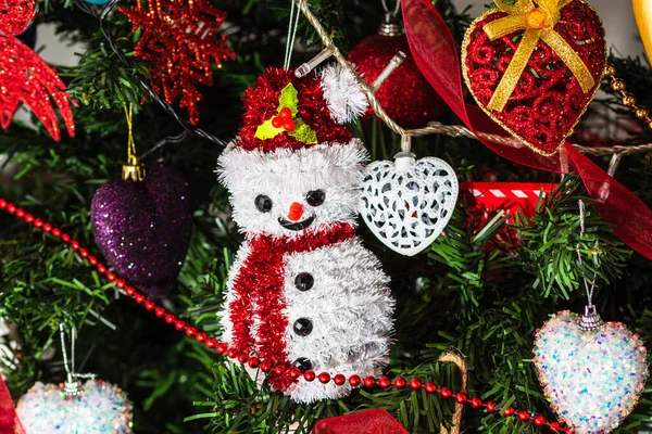 Beautiful Christmas Ornaments Decorations Hanging Christmas Tree — Stock Photo, Image