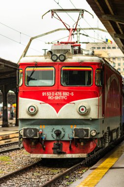 Bükreş, Romanya 'daki Bükreş (Gara de Nord Bükreş) tren istasyonunda ya da hareket halindeki tren platformunda 2022