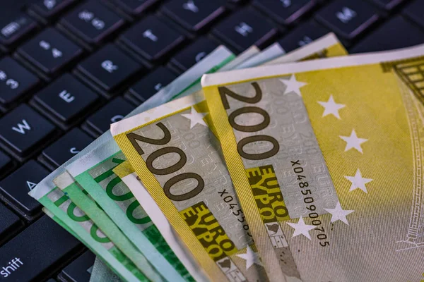 Bancnotele Euro Tastatură Accentul Selectiv Banii Euro — Fotografie, imagine de stoc