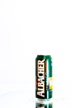 Albacher bira kutusu. Bükreş, Romanya, 2021