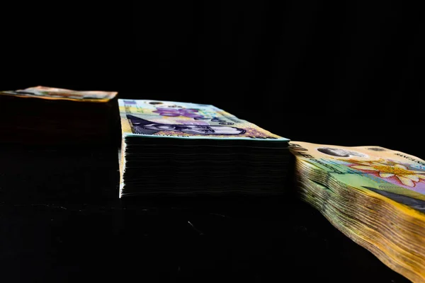 Пачка Румынских Денег Lei Ron Leu Money Европейская Валюта — стоковое фото