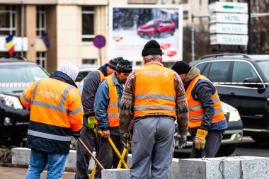 Romanya 'nın Bükreş kentinde inşaat işçileri, 2021