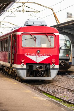 Bükreş, Romanya 'daki Bükreş (Gara de Nord Bükreş) tren istasyonunda ya da hareket halindeki tren platformunda 2022