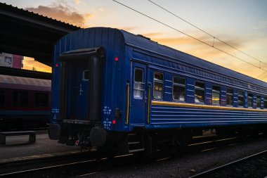 Bükreş, Romanya 'daki Bükreş (Gara de Nord Bükreş) tren istasyonunda ya da hareket halindeki tren platformunda 2022