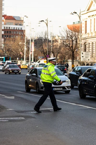 Police Agent Romanian Traffic Police Politia Rutiera Directing Traffic Rush — Stock Photo, Image