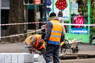Romanya 'nın Bükreş kentinde inşaat işçileri, 2021