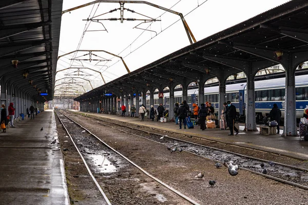 Bucareste Roménia 2022 Refugiados Guerra Estação Ferroviária Bucareste Gara Nord — Fotografia de Stock