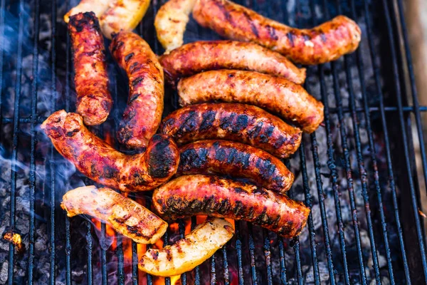Grilling Sausages Barbecue Grill Delicious Sausages Charcoal Grill — Stock Photo, Image