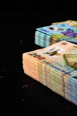 Bir yığın LEI Romanya parası. RON Leu Para Avrupa Para Birimi