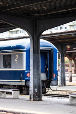 Bükreş, Romanya 'daki Bükreş (Gara de Nord Bükreş) tren istasyonunda ya da hareket halindeki tren platformunda 2022