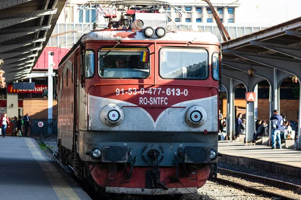 Treno Movimento Alla Stazione Ferroviaria Bucarest Nord Gara Nord Bucarest — Foto Stock