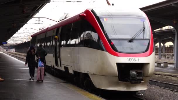Tren Plataforma Del Tren Bucarest Norte Estación Tren Gara Nord — Vídeos de Stock