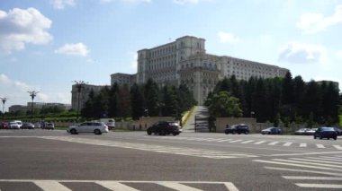 Romanya 'nın başkenti Bükreş' teki Meşhur Parlamento Sarayı (Palatul Parlamentului)