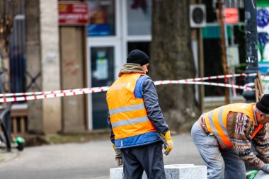 Romanya 'nın Bükreş kentinde inşaat işçileri, 2021
