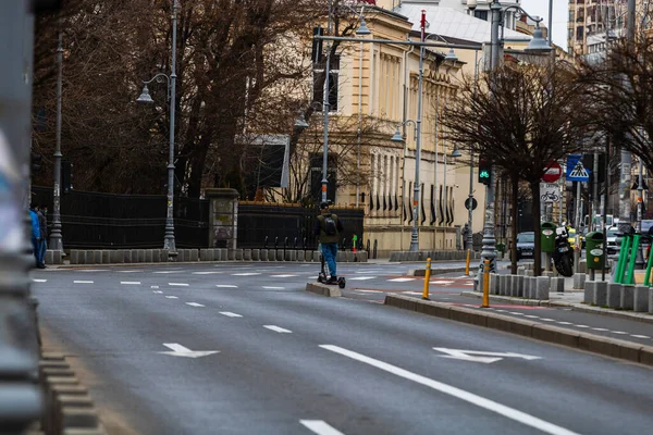 Auto Verkeer Spits Het Centrum Van Stad Autovervuiling Files Boekarest — Stockfoto