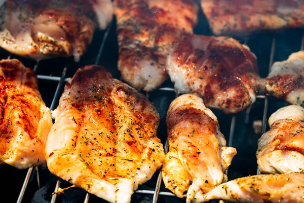 Surtido Deliciosa Carne Asada Sabrosa Con Verduras Que Cocinan Parrilla — Foto de Stock