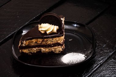 Çikolatalı mus tatlısı. Çikolatalı kek.