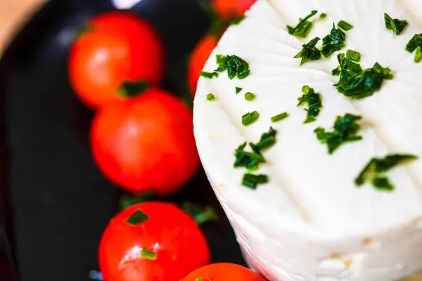 Tasty White Cheese Spices Cherry Tomatoes Cutting Board — Stock Photo, Image