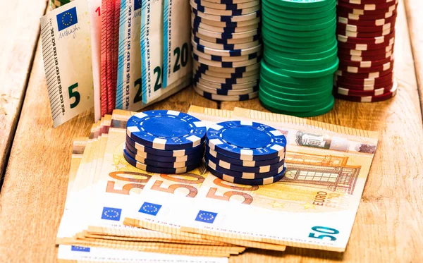 Fichas Casino Poker Dinheiro Perto Conceito Cassino Risco Chance Boa — Fotografia de Stock