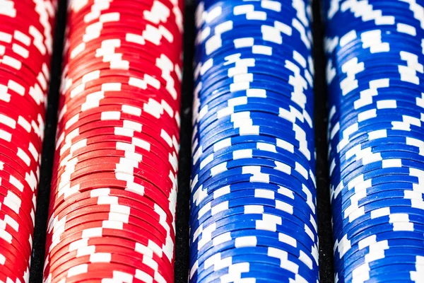 扑克游戏的概念 赌场概念的业务 好运或赌博 扑克片堆积如山 — 图库照片