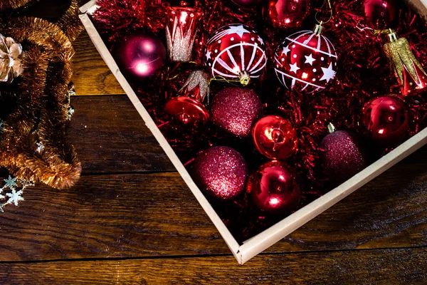 Decorações Natal Numa Caixa Conceito Natal Caixa Com Bolas Natal — Fotografia de Stock