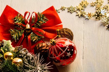 Tahta üzerinde Noel süslemeleri. Noel konsepti.