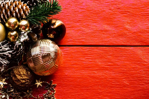 Decorações Natal Prancha Madeira Bolas Natal Guirlandas Coloridas Natal — Fotografia de Stock