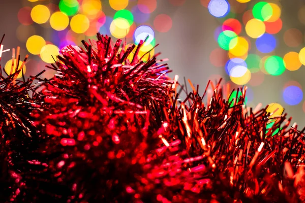Θολή Φώτα Χριστουγεννιάτικη Σύνθεση Εποχιακές Διακοσμήσεις Και Στολίδια Πολύχρωμα Χριστούγεννα — Φωτογραφία Αρχείου