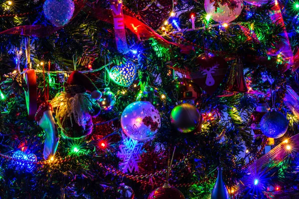 Kerstversiering Kerstboom Met Kerstverlichting — Stockfoto