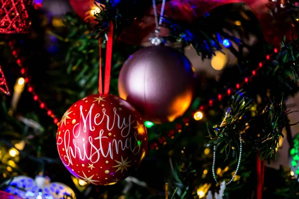 Addobbi Natalizi Appesi All Albero Natale — Foto Stock